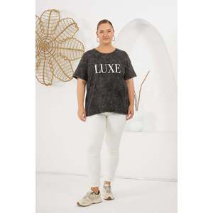 เสื้อยืดคอตตอนย้อมสีแอนทราไซต์ RMG Plus Size สำหรับผู้หญิง เสื้อทรงโอเวอร์ไซส์สวมใส่สบาย คอกลม - Product Image 4