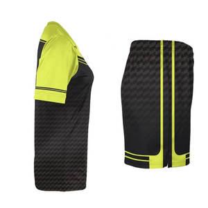 Uniforme de fútbol personalizado de alta calidad con nombre de equipo para hombre, estilo único, precio bajo, uniforme de fútbol para hombre de buena calidad - Product Image 4