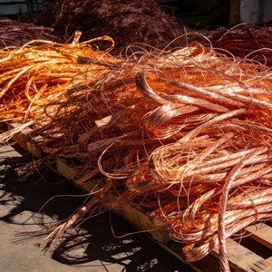 Chatarra de Cobre 99.9% Puro, Cable de Cobre Brillante para Re-fundición, Embalaje de Exportación en Pacas Comprimidas - Product Image 3