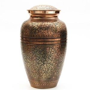 โกศทองเหลืองสำหรับใส่เถ้ากระดูกทำมือ - Product Image 2