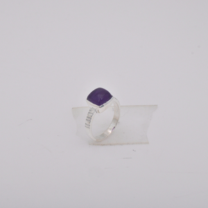 Ladies 925 Sterling Silver Amethyst Cab Rings Women's Wedding Jewelry Bulk Gemstone Bezel Setting for Parties - Product Image 1