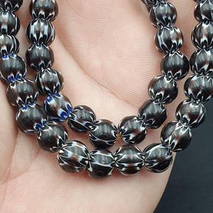 Perles de verre au chalumeau en cristal africain fabriquées à la main Vintage Black Brown Chevron Pattern Tribal-Inspiré Commandes en gros - Product Image 3