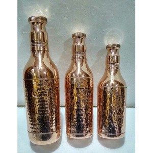 Elegante Botella de Agua de Cobre Hecha a Mano, Diseño Único, Botella de Agua de Cobre de Alta Calidad para Uso en el Hogar y Viajes - Product Image 1
