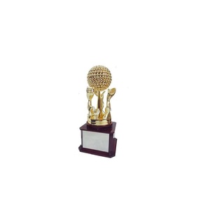 Trofeo de copa de aluminio de suministro directo de fábrica para competiciones interescolares Ganador de días deportivos anuales disponible para la venta - Product Image 1