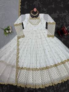 Vestido blanco de Bollywood Anarkali para mujer, diseñador indio, ropa nupcial y de fiesta, vestido largo, Ropa Étnica de boda bordada pesada - Product Image 6