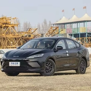 BYD Seal 05 DM-i 1.5L Direction électrique et sièges, phares à LED, écran tactile, autonomie de 201 à 300 km - Product Image 1