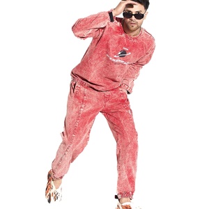 ชุดเซ็ตเสื้อฮู้ดดี้และกางเกงขายาวยูนิเซ็กซ์แบบฟอกสี ผู้ผลิตเสื้อผ้าสตรีทแวร์แบบกำหนดเอง ปักลายขาดๆ สไตล์วินเทจ ชุดวอร์มฤดูหนาว-SFS-TS-037 - Product Image 2