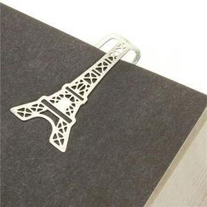 Marque-page en métal artisanal élégant avec des motifs gravés complexes, parfait pour les amoureux des livres et le plaisir de la lecture quotidienne - Product Image 2