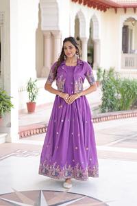 Robe Anarkali Koti en soie Vichitra avec broderie au fil et travail de sequins Zari, robe de mariée de luxe pour la vente à l'exportation - Product Image 5