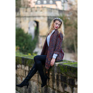 Chaqueta de lana estilo capa, larga, cálida, con estampado, para invierno. - Product Image 1