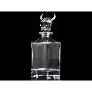 Decantador de calavera vikinga - Product Image 2