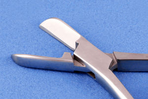 คีมตัดกระดูกลิสตัน 20 ซม. แบบสปริงคู่ รอนเจอร์ เครื่องมือศัลยกรรมกระดูก เครื่องมือจับกระดูกโดย MayoMed - Product Image 2