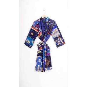 ชุดคลุมสไตล์โบฮีเมียนทำมือจากอินเดีย ผ้าฝ้ายเนื้อนุ่ม ระบายอากาศได้ดี แห้งเร็ว ลายพิมพ์ดอกไม้ เหมาะสำหรับใส่พักผ่อนช่วงฤดูร้อน - Product Image 5