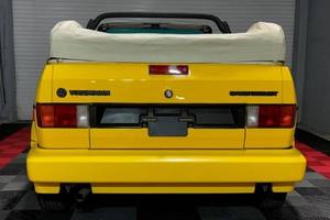 Volkswagen Cabriolet rétro de 1990, style ouvert, liberté, classique, cruiser, à vendre - Product Image 3