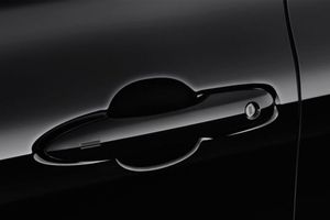 Assez utilisé 2019 pour Avalon coupé essence voiture AWD sièges en cuir intérieur foncé direction gauche - Product Image 4