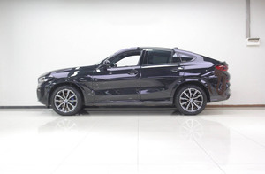 Coche <span class=keywords><strong>de</strong></span> lujo usado cuidadosamente para <span class=keywords><strong>Bmw</strong></span> <span class=keywords><strong>X6</strong></span> 2022 actualizado Xdrive30i M vehículos utilitarios deportivos <span class=keywords><strong>de</strong></span> bajo kilometraje Lhd SUV <span class=keywords><strong>de</strong></span> gasolina asequible a la <span class=keywords><strong>venta</strong></span> - Product Image 3