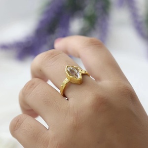 Bague en or et diamant naturel Herkimer Bijoux en argent sterling martelé pour femme Bague de naissance Cadeau parfait pour la femme - Product Image 2