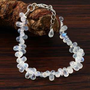 Pulsera de Piedras de Luna Arcoíris con Destello Azul Natural AA+ Grado Excelente Perfecta para Uso Diario, Sanación y Regalos - Product Image 2