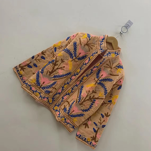 Chaqueta de Verano para Mujer, Bordada a Mano, de Algodón Suzani con Diseño Floral, 100% Algodón Tejido, Abrigo Hecho a Mano - Product Image 1