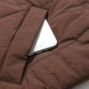 Chaqueta acolchada clásica con cremallera frontal y diseño de bolsillos laterales Chaqueta acolchada cálida para actividades al aire libre - Product Image 4