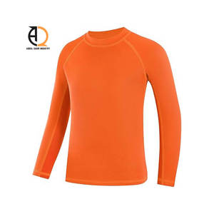 Rashguards pour hommes, vêtements de sport, impression de logo personnalisée, rashguards unis, respirants, légers, à séchage rapide - Product Image 3