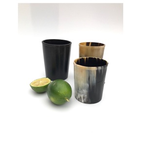 Cuernos para Beber Vikingos Medievales de Primera Clase, Cuernos de Búfalo Auténticos Pulidos, Calidad Estándar - Product Image 1