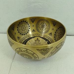 Bol chantant en laiton artisanal pour la méditation, le yoga, la guérison sonore et la relaxation - Product Image 4