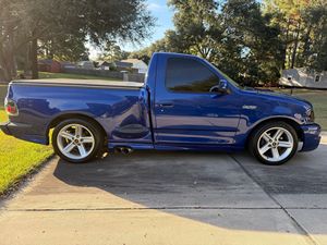 Ford F-150 SVT Lightning d'occasion 2003 en excellent état, prêt à être expédié - Product Image 5