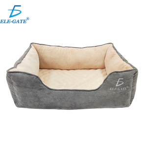 Cuccia XL Grande per Cani e Gatti, Resistente e Imbottita, a Tenda Rettangolare, in Bambù e Rattan a Righe, Prodotti per Animali Domestici in Scatola - Product Image 1