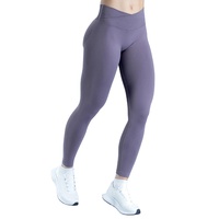 Leggings de cintura alta y gruesa hasta la rodilla para mujer, estilo hip hop, con efecto fruncido en el trasero, antibacterianos, transpirables, sin costuras, para yoga, entrenamiento y gimnasio.