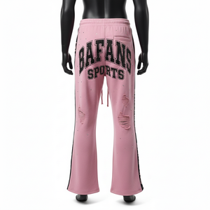 กางเกงวิ่งขายาวสำหรับผู้ชายผ้าฟลีซ330 GSM สีชมพูพร้อมแผ่นด้านข้างสีดำมีรอยขาดพลอยเทียมโลโก้ซักได้ - Product Image 3