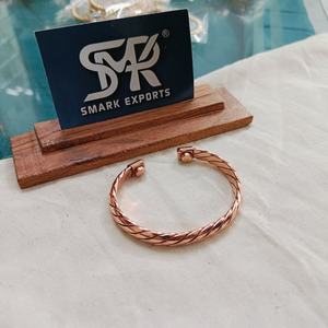 กำไลทองแดงบริสุทธิ์แบบดั้งเดิมน้ำหนักเบากำไลข้อมือแบบบิดออกแบบให้เป็นกำไลข้อมือ Kada สร้อยข้อมือกำไลข้อมือแฮนด์เมดรักษาเครื่องประดับสำหรับ - Product Image 5