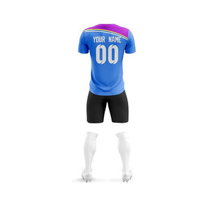Uniforme de football Nouveau style Vêtements de sport de taille personnalisée Couleur unie Service OEM disponible - Product Image 5
