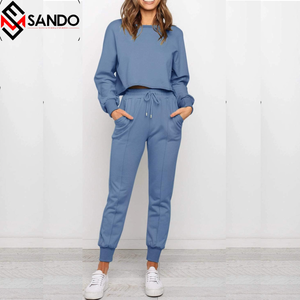 Survêtement pour femmes en coton biologique conçu sur mesure, ensemble deux pièces respirant en différentes tailles et couleurs, plus la taille disponible - Product Image 4