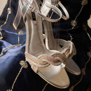 Sandalias de Tacón Antideslizantes Cómodas de Estilo Nuevo, Hechas Profesionalmente, con Suela de Cuero Genuino, Diseño de Moda de Alta Calidad - Product Image 3