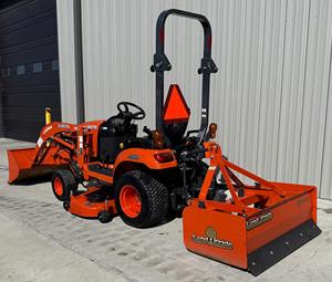 Tracteur agricole miniature Kubota BX1880 18HP avec chargeur frontal |   Tracteur agricole Kubota BX1880 4x4, mini tracteur de ferme à vendre - Product Image 2