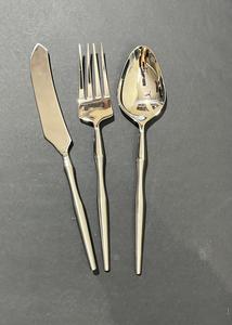 NOUVEAU Vente Vaisselle d'hôtel de grande classe Couteau en laiton Fourchette Cuillère Vintage Mariage Couverts en or Cuillère et fourchette réutilisables Manche mince - Product Image 6