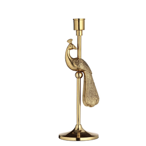 Bougeoir paon en fonte d'aluminium or antique pour la maison mariage événement éclairage de table décoration bougeoir - Product Image 1