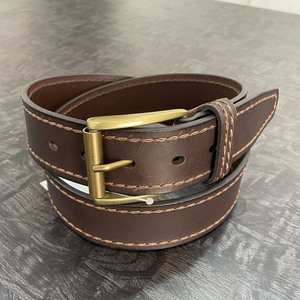 Cinturón de Cuero Vacuno de Grano Completo para Hombre al por Mayor con Hebilla Clásica para Estilo Casual de Negocios - Product Image 1