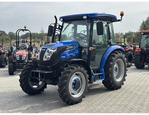 Tractor compacto SOLIS 26 HST de 26 HP con cortadora de césped de montaje medio, transmisión hidrostática 4x4, tractor diésel para césped y jardín. - Product Image 3