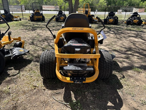 Cortacésped Cub Cadet Ultima ZT2 60 Zero Turn 2026 de 24HP con plataforma AeroForce fabricada de 60 pulgadas y doble transmisión hidrostática, a la venta - Product Image 4