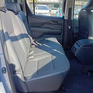 Camioneta Usada 2024-2025, Gasolina/Diésel, Tracción en las 4 Ruedas, Automática, Exterior Gris, Asientos de Cuero, Neumáticos R17, Caja de Cambios Automática, 4L, Volante a la Izquierda - Product Image 5