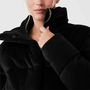 Veste matelassée courte en peluche personnalisée, imperméable, respirante, design moderne, couleur unie, taille plus, veste matelassée pour femmes - Product Image 4