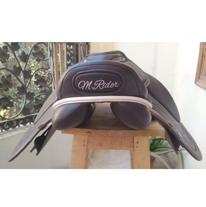 Sillín de salto inglés de cuero Premium de alta calidad Sillín ecuestre ligero de contacto cercano - Product Image 4