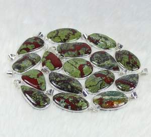 จี้พลอยบลัดสโตนจากมังกรธรรมชาติอัญมณีขัดเงาเรียบแบบฝาจี้ - Product Image 2