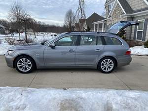 BMW 535XI SPORTS WAGON 2010 USADO, Volante a la Izquierda/Derecha - Product Image 4