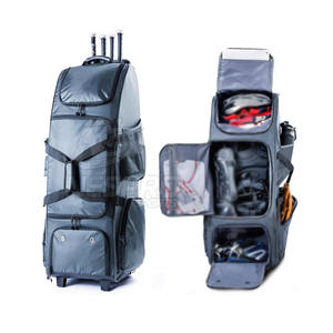 Équipement de baseball à roulettes de qualité supérieure Sac à roulettes Construction durable et roues lisses Sac polochon à roulettes de baseball - Product Image 1