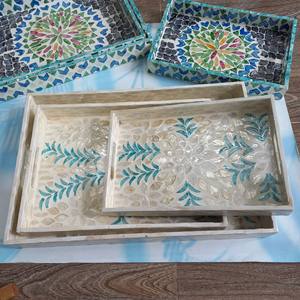 Bandeja con incrustaciones de nácar Flora, bandeja rectangular para servir con asa, bandeja decorativa - Product Image 3