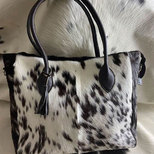 Bolso de Mano de Cuero Vacuno Liso de Alta Calidad para Mujer, Ligero y Cómodo - Product Image 2