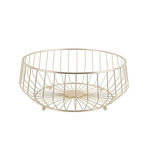 ตะกร้าผลไม้โลหะสุดหรู ดีไซน์ดั้งเดิม เหมาะสำหรับโรงแรม ร้านอาหาร และการตกแต่งครัวในบ้าน - Product Image 1